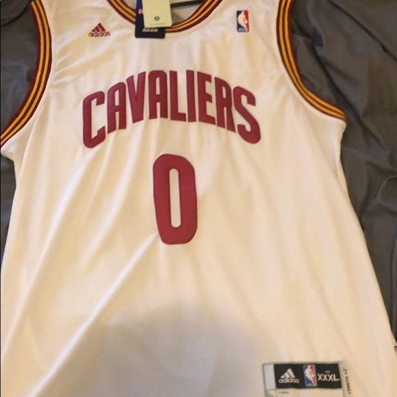 Kevin love cavs Jersey he still a cavs player - Picture 1 of 3